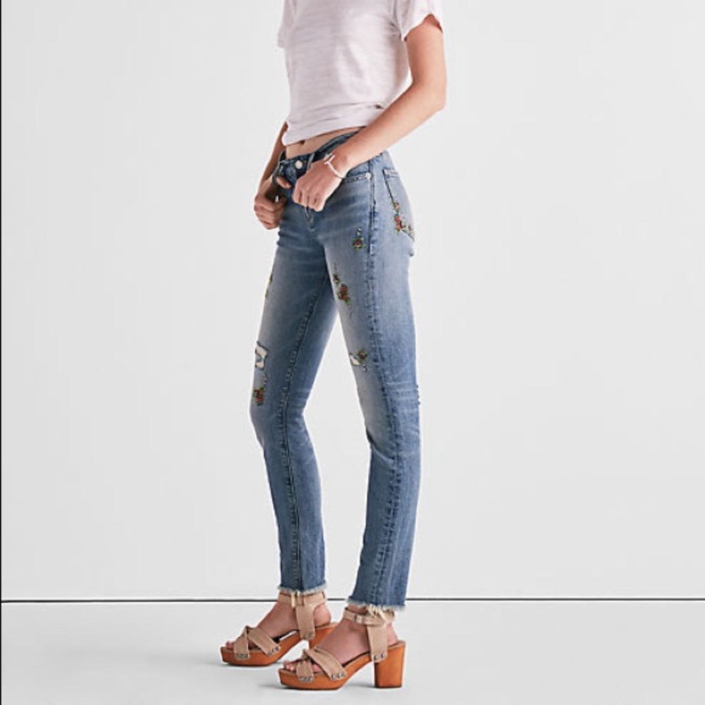 Lucky Brand Floral Embroidered Mid Rise Jeans